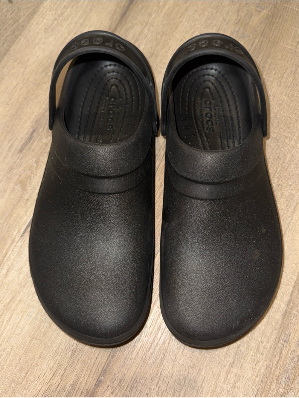 Black Bistro Crocs for work or gardening 13